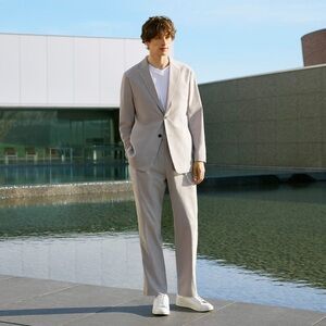 Uniqlo Theory Soft grey suit | men medium size